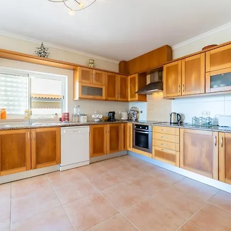 Ferienhaus Moradia Serra E Mar Nazaré