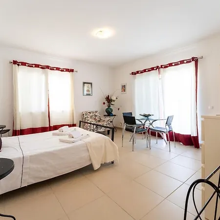Moradia Serra E Mar Ferienhaus