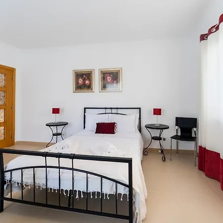 Moradia Serra E Mar Ferienhaus *