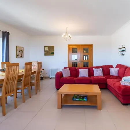 Ferienhaus Moradia Serra E Mar